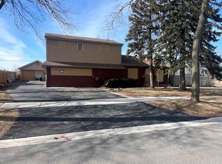300 45th Ave, Northlake, IL 60164