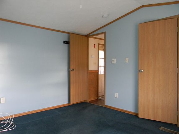 5th image of 35 Marietta Lane