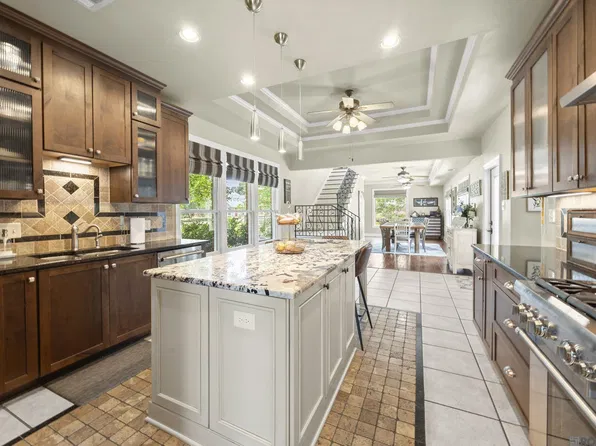 33860 Cypress Bluff Dr, Denham Springs, LA 70706