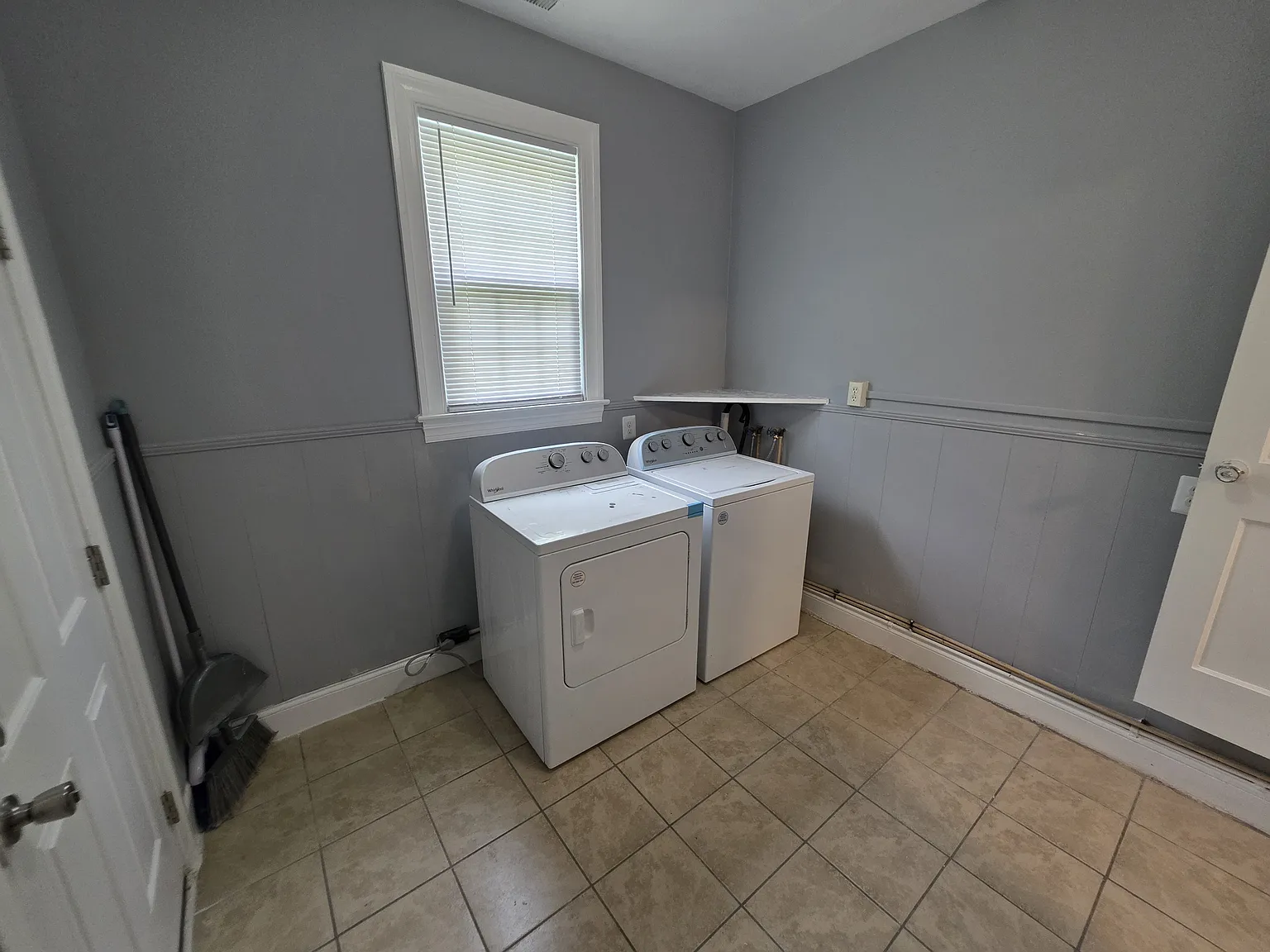 3 bed, 1.0 bath, 1278 sqft, $1,550 — Photo 4