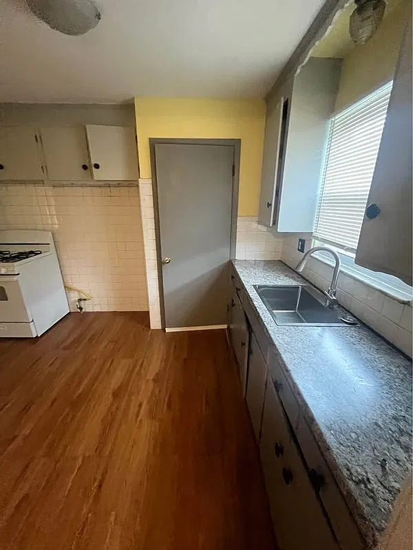 3 bed, 1.5 bath, 1029 sqft, $1,250 — Photo 4