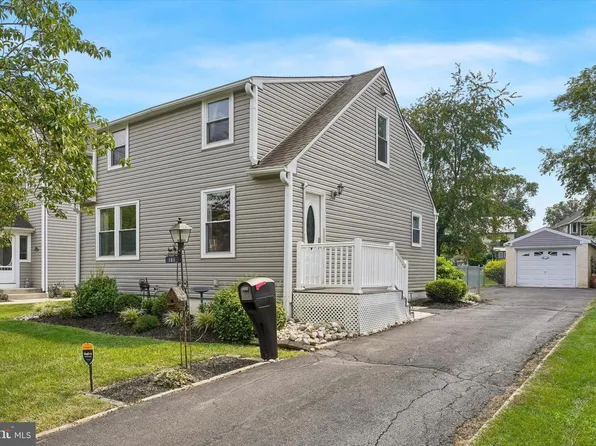 105 Loller Rd, Hatboro, PA 19040