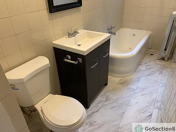 2nd image of 6952 S Clyde Ave #3