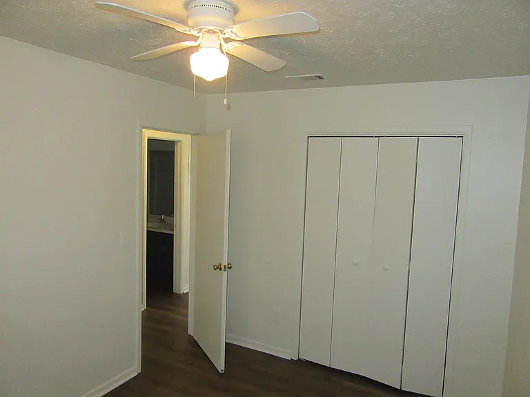 2814 N Panama Ave #6 — Photo 10