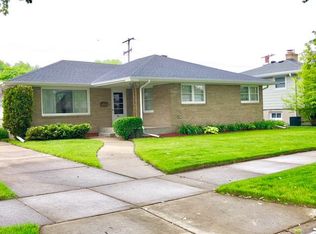 809 Montclair Dr, Racine, WI 53402