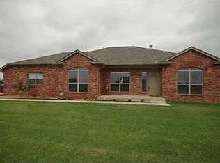 4914 Penn Place Dr, Edmond, OK 73025