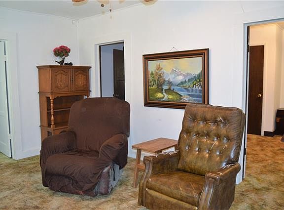 3rd image of 128 County Road 1239