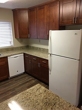 3rd image of 1480 W Main St APT 9