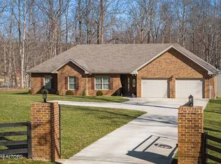 701 Low Gap Rd, Sparta, TN 38583