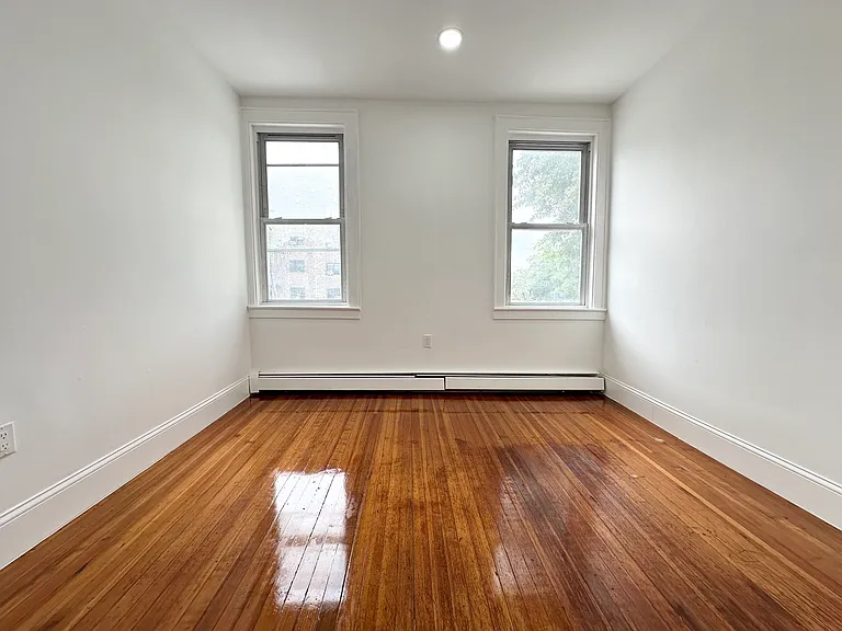 1916 Palmer Ave #2L — Photo 9