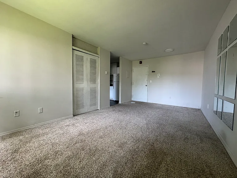3880 Main St #33 — Photo 8