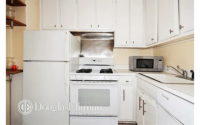 Sold by Douglas Elliman | media 13