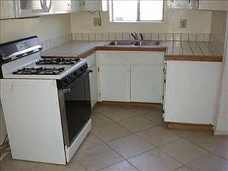 2nd image of 6106 Roselle Ave
