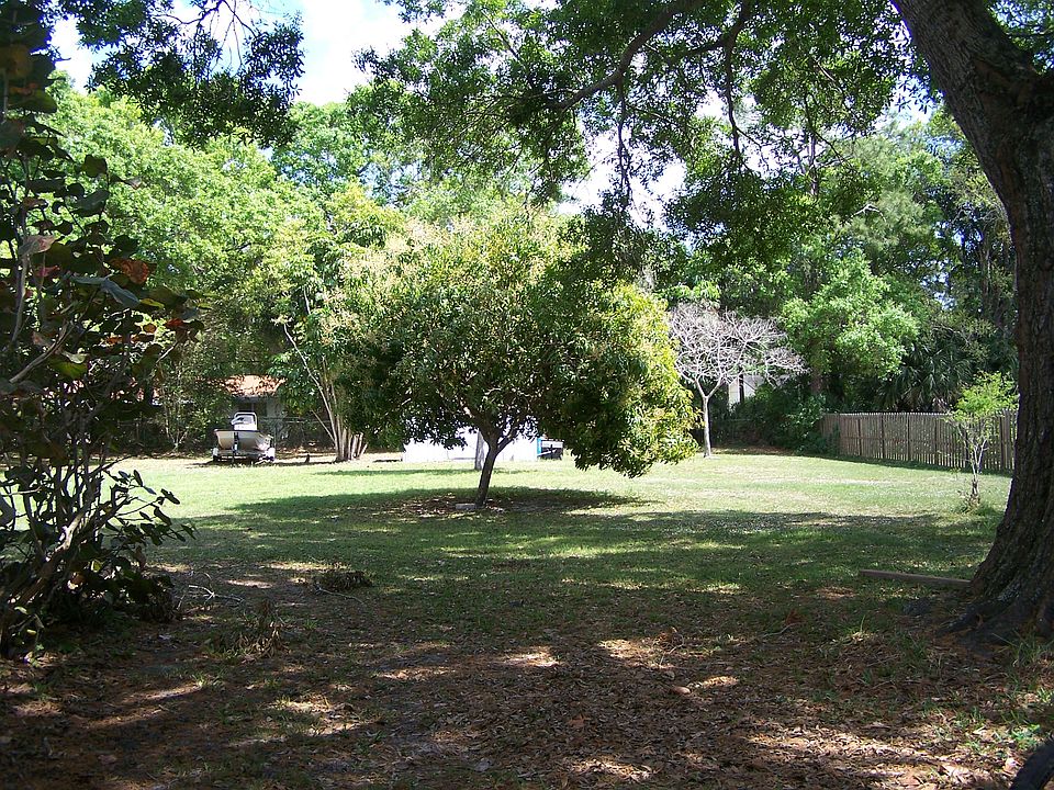 1st image of 1744 27th Ave