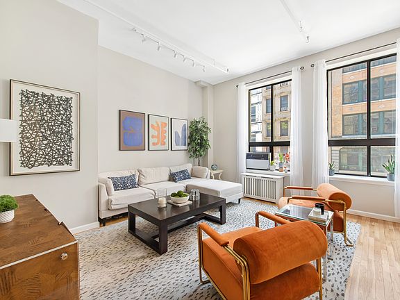 4th image of 112 W 18th St APT 2A