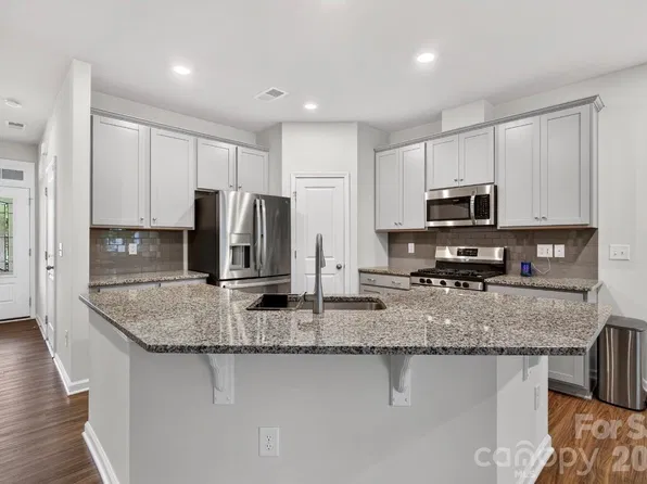 13017 Cottage Crest Ln, Charlotte, NC 28273