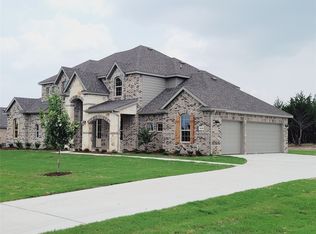 6830 Champion Rd, Midlothian, TX 76065