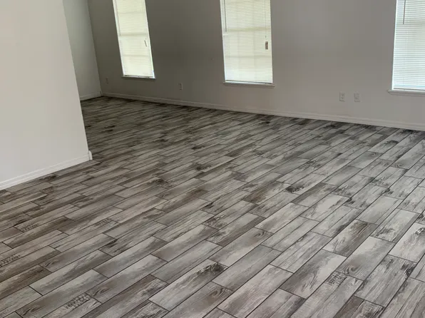 741 Hull St, Lakeland, FL 33805