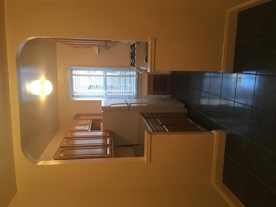 1st image of 13510 Grand Central Pkwy #5