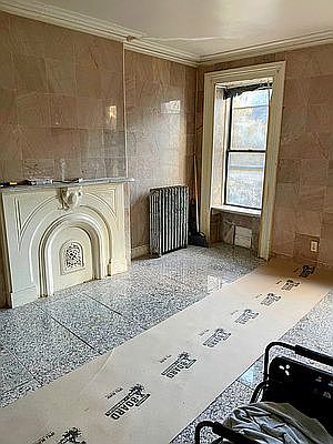 4th image of 356 Gates Ave #3