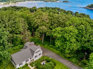 11 Beacon Ave, Camden, ME 04843