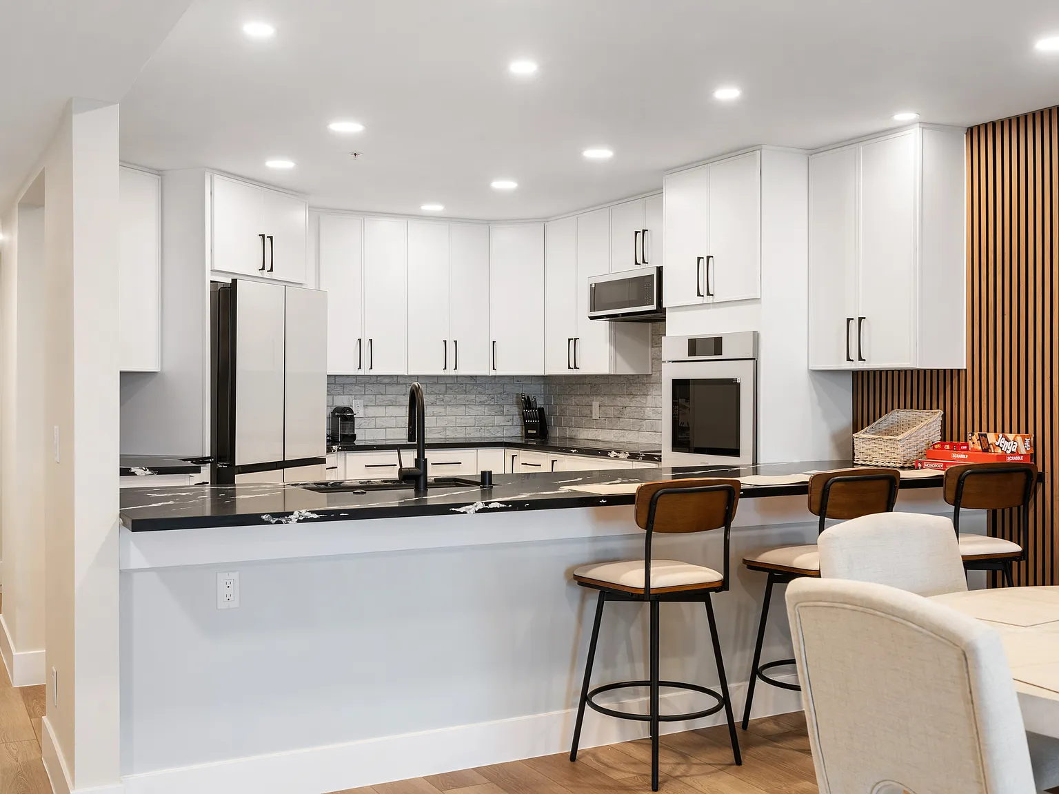 3 bed, 1835 sqft, $8,100 — Photo 4