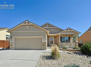 7557 Legend Hill Dr, Colorado Springs, CO 80923