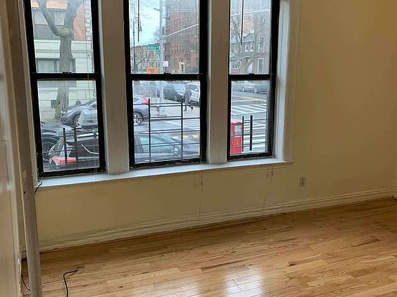 2nd image of 1798 Bedford Ave APT Aa1