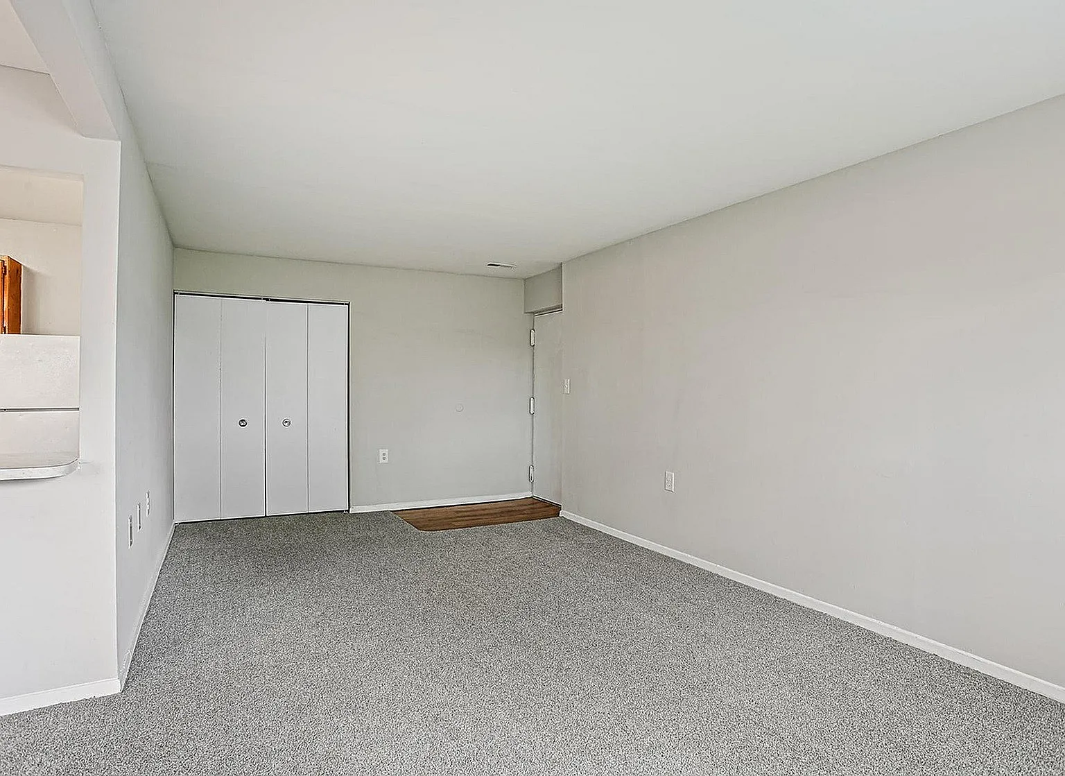 Meadow Creek Apartments — Photo 4