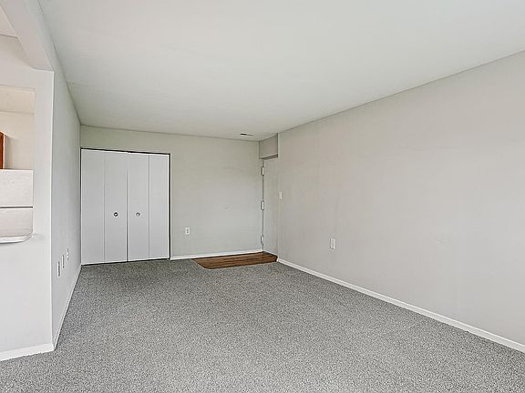 4th image of 775 Eagles Ct #Gnf300-3d