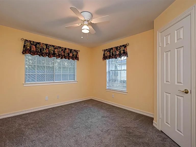 4502 Devonshire St — Photo 24