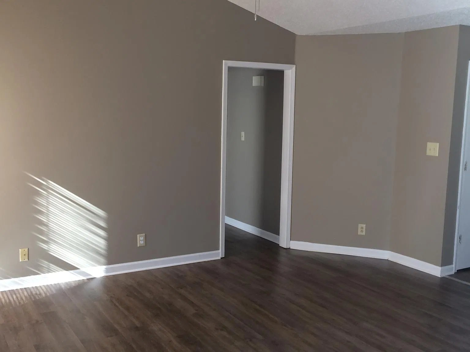 3 bed, 1217 sqft, $1,350 — Photo 4