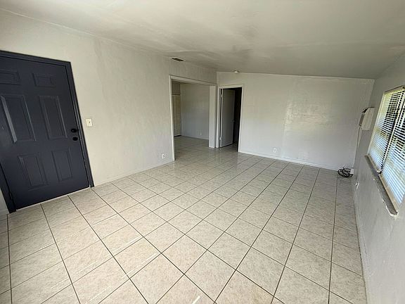 5th image of 17921 NW 5th Ave