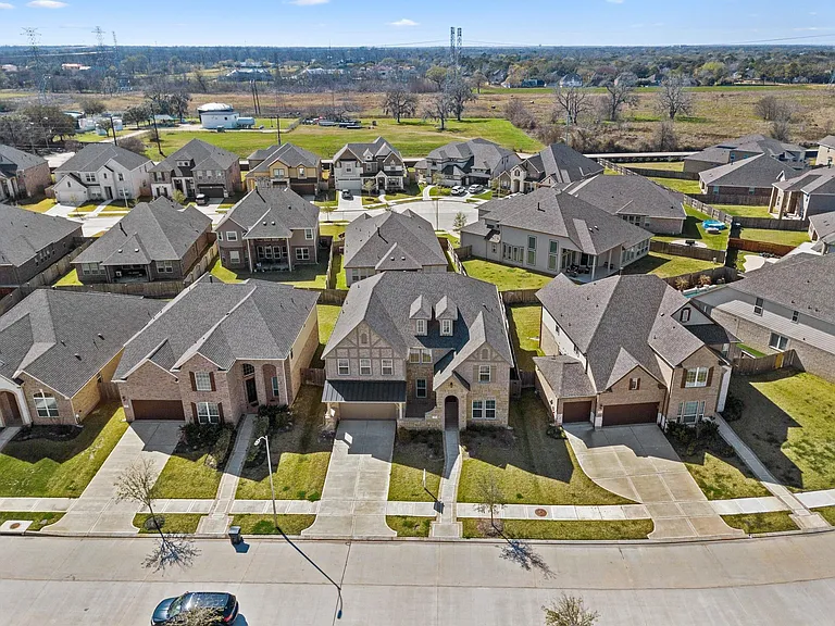 4406 Shaded Arbor Way — Photo 3
