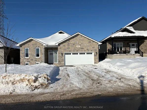 812 Windermere Dr, Kingston, ON K7P 0N5