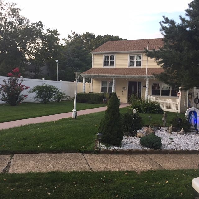 1st image of 10 Audrey Ave