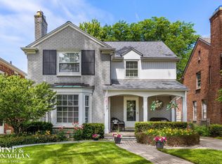280 Merriweather Rd, Grosse Pointe Farms, MI 48236