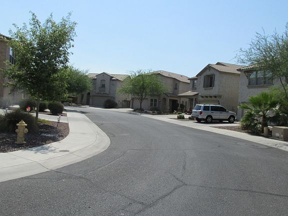 4th image of 2243 W Paradise Ln