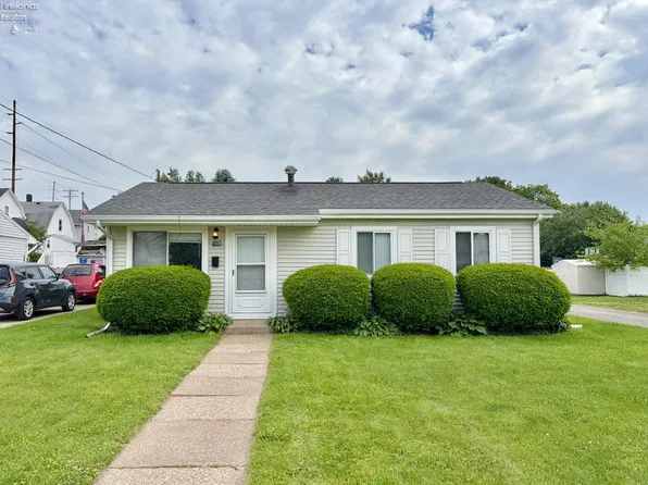 420 Moore Ave, Bellevue, OH 44811
