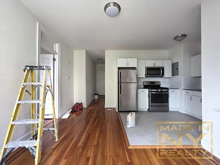 25-23 31st Ave #B54 — Photo 3