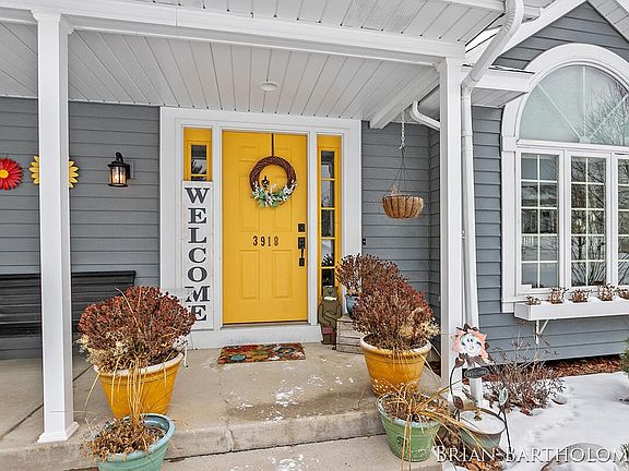 5th image of 3918 Wilton Dr SE