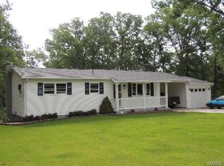 225 Oak Bend Dr, Winfield, MO 63389