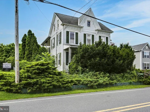 105 W Wesner Rd, Blandon, PA 19510