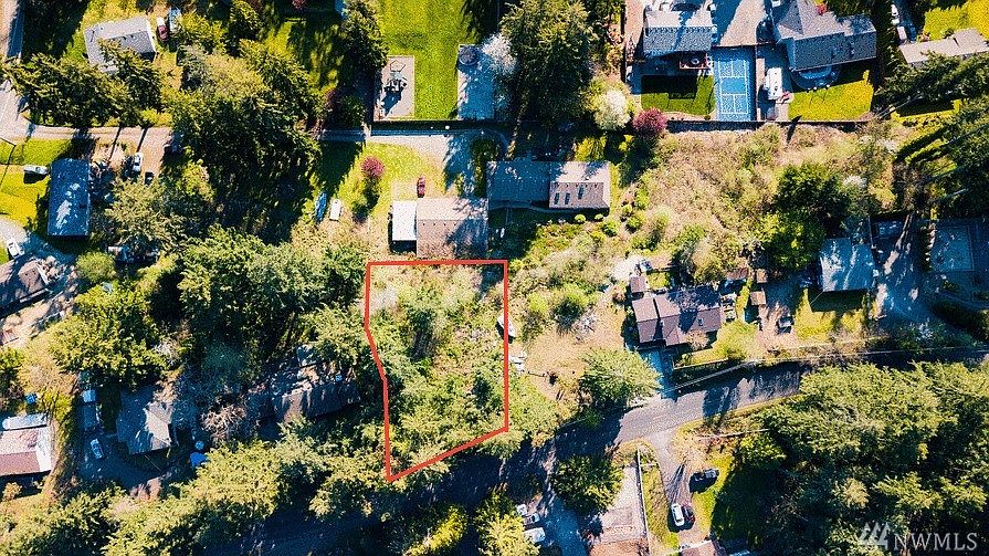1st image of 7712 182nd Ave E