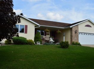 1416 Pine St, Onalaska, WI 54650