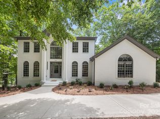 800 Lakeview Shores Loop, Mooresville, NC 28117