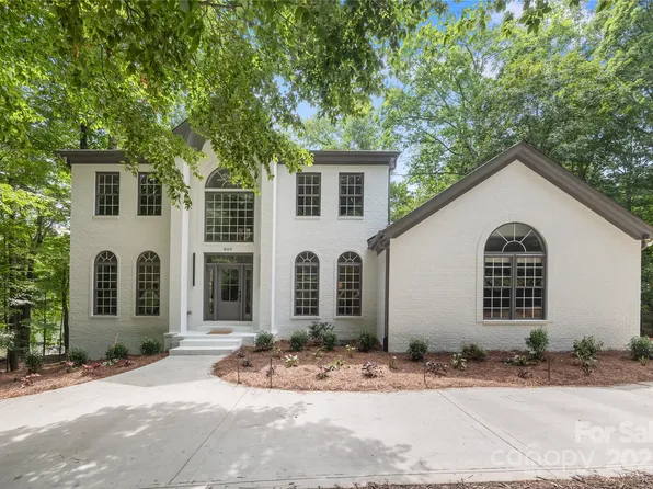 800 Lakeview Shores Loop, Mooresville, NC 28117