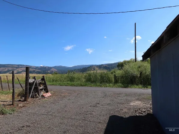 Missman Rd, Council, ID 83612