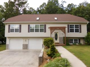 542 Condra Rd, Ringgold, GA 30736
