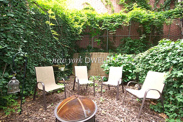 Rented by New York Dwellings LLC | media 20